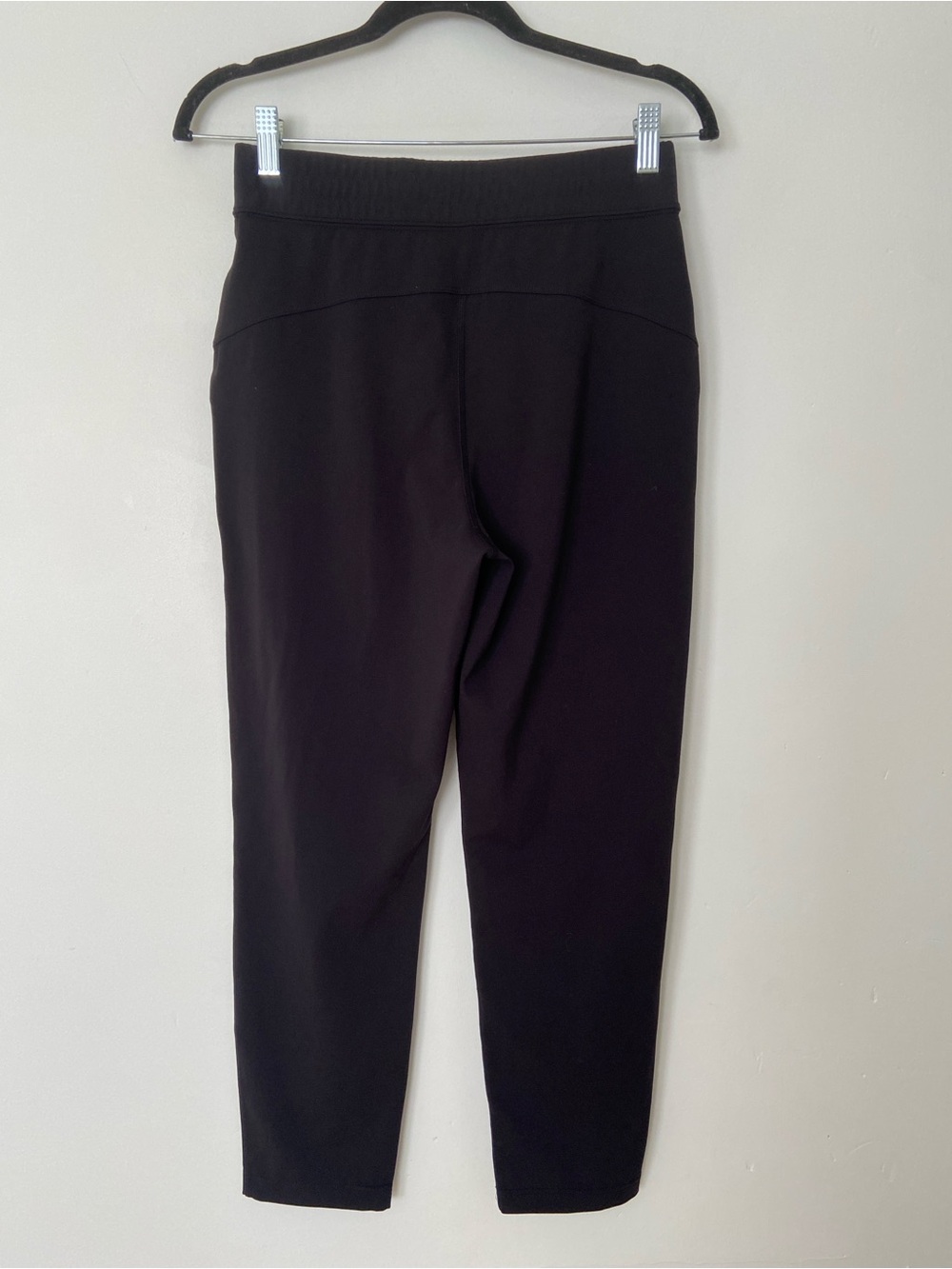 Aritzia The Group by Babaton Weekender Pant in Black size Small - Picture 7 of 9
